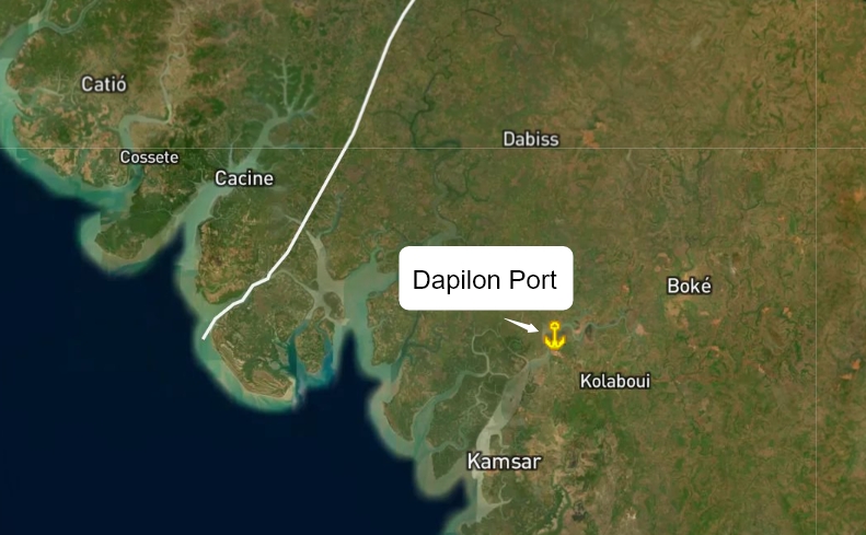 【International Bauxite Shipments】 According to data released by the Guinea Geological Bureau, Australia's AMCG Mining Company (La Société Alliance Mining Commodities Guinée AMCG) shipped two vessels of bauxite totaling 349,973 tonnes from Dapilon Port between July 21st and July 27th from its Koumbia Mine in the Boké mining region. This marks the first shipment since the mine's completion.SMM understands that this private company holds the mining concession for the Koumbia bauxite project in Gaoual Province, northwestern Republic of Guinea. The Guinean government holds a 10% free carried interest in AMC SA, the subsidiary holding the concession.

The Koumbia mining concession covers an area of 728 square kilometers and includes 15 contiguous, high-quality bauxite plateaus on the surface, with a total baxuite reserve of 2.175 billion tonnes, averaging 43.5% Al₂O₃ and 3.8% silica dioxide.  Within this:
Measured Resources: 625 million tonnes, averaging 44.7% Al₂O₃ and 2.7% silica dioxide (including 305 million tonnes of high-grade measured resources, averaging 48.1% Al₂O₃ and 2.5% silica dioxide).
Inferred Resources: 1.551 billion tonnes, averaging 42.9% Al₂O₃ and 4.3% silica dioxide.