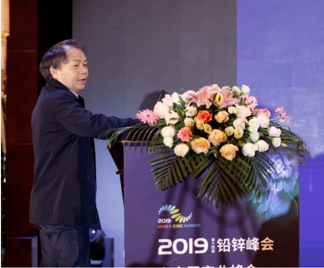 化学工业经济总量居世界_凹凸世界金(3)
