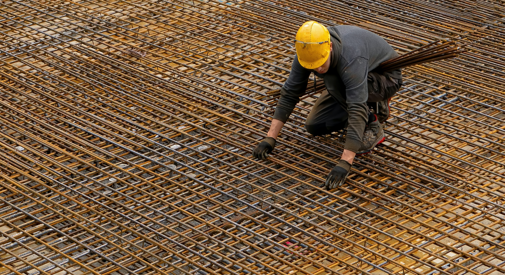 大白话！一句话搞懂美联储加息对黑色影响！【SMM分析】