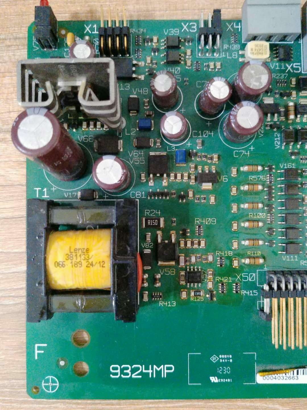 Lenze9324MP.1B.62V011伺服驱动器