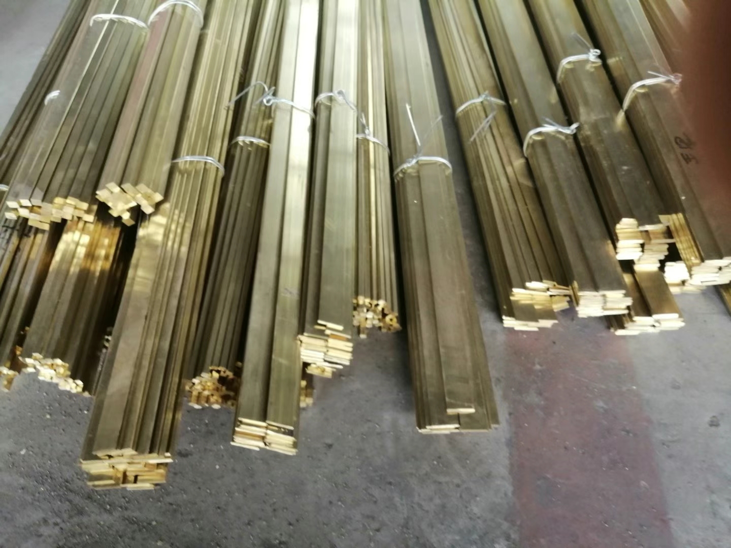 H62黄铜棒、H59-3黄铜棒、H59pb-1环保黄铜棒