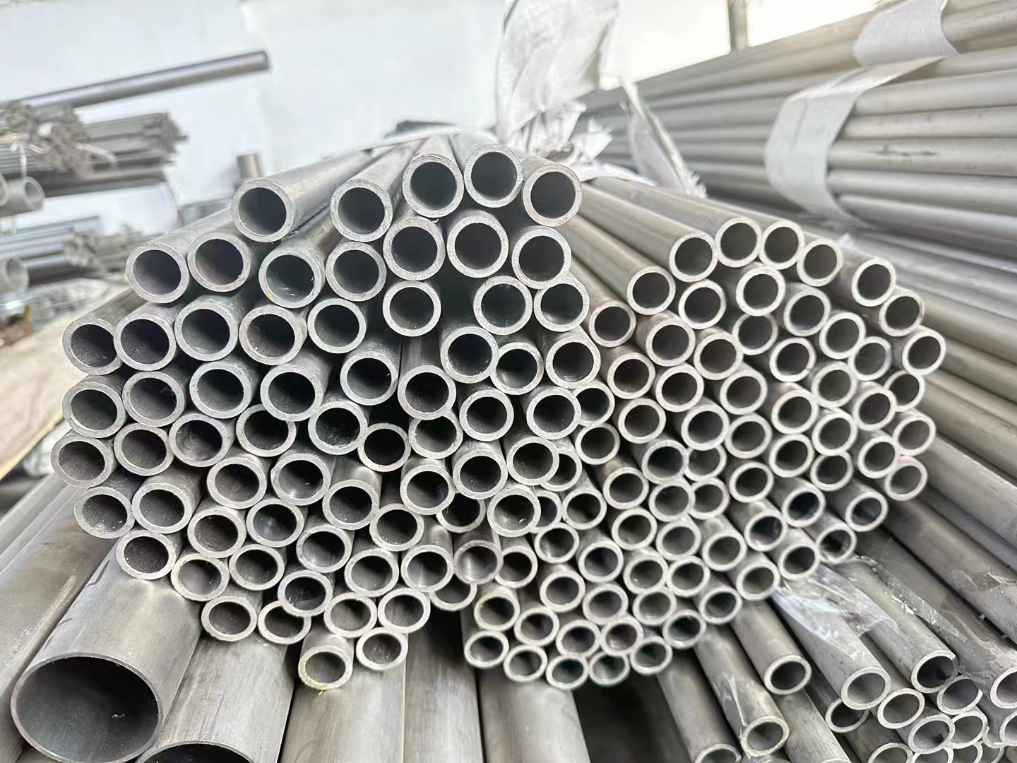 欣旺腾现货TA2钛合金无缝管  高精密可零切无缝钛管   化工高强度钛管