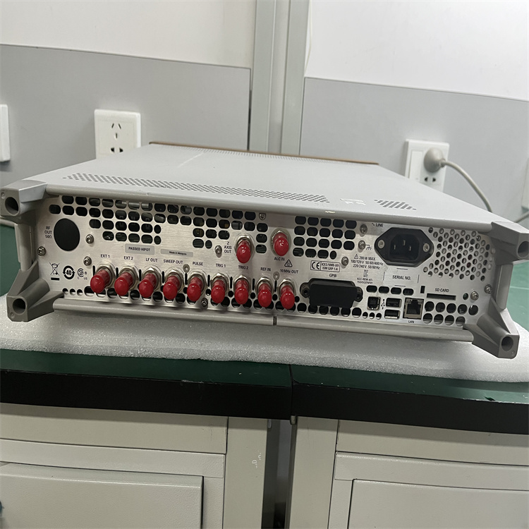 Agilent/Keysight N5173B 40 GHz 射频发生器