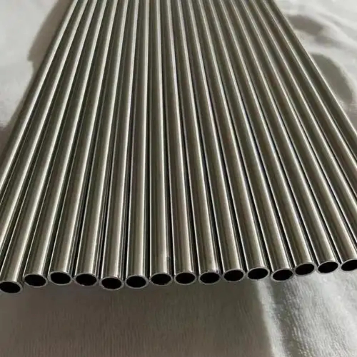 ZG40Cr28Ni48W5合成氨转化炉管 工业炉辐射管 玻璃输送辊 耐热性能优异