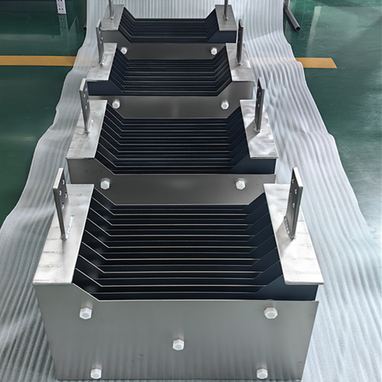 加工定制钌铱电镀钛阳极  化工污水处理电镀钛电极  消毒除垢钛电极组件