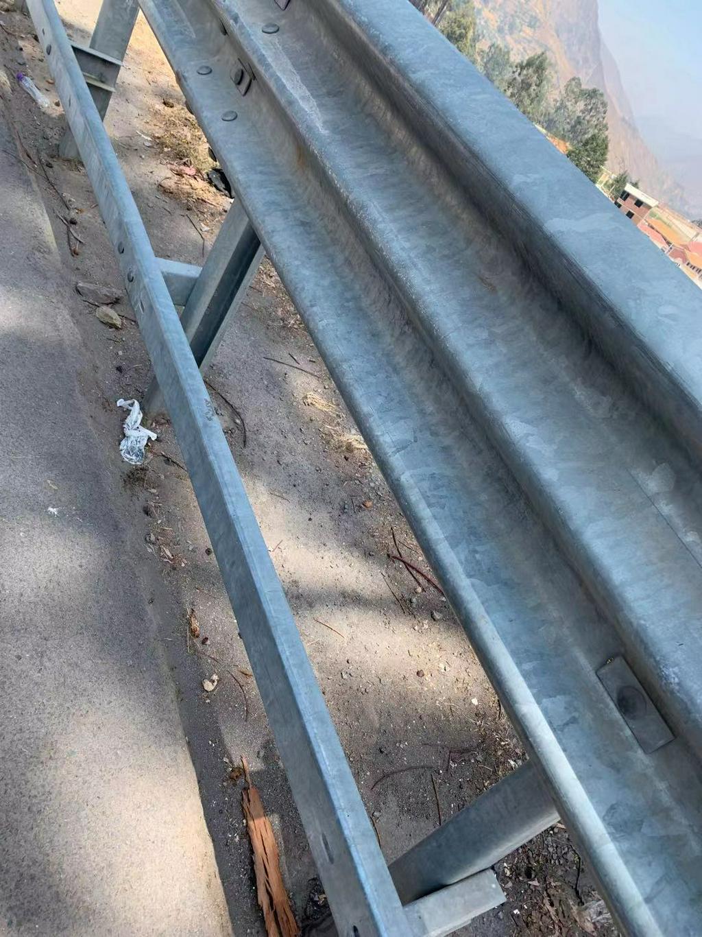 达州市 公路波形护栏价钱包工包料