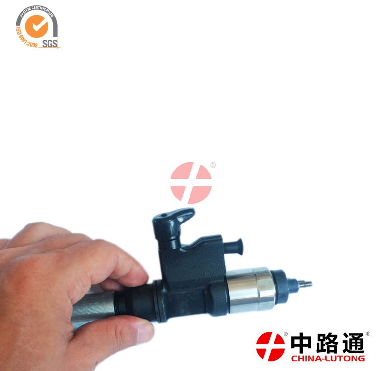 适配于卡特柴油机配件喷油嘴221F426554