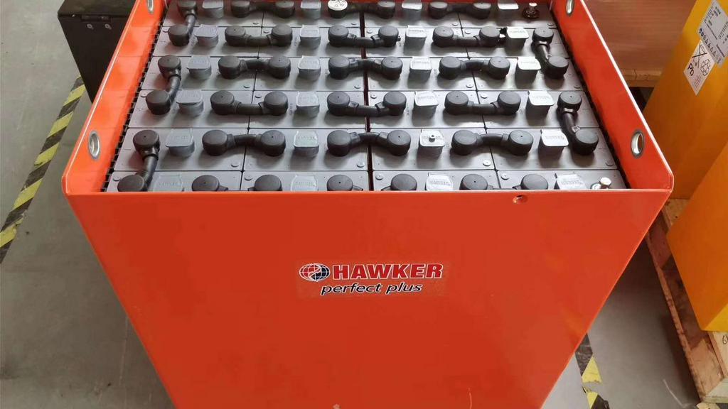 叉车UKHAWKER蓄电池4PZS620 36V775AH青岛代理商
