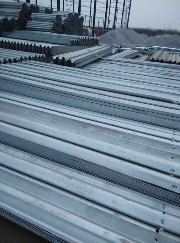 湖南湘西公路成套波形梁护栏板规格型号产地