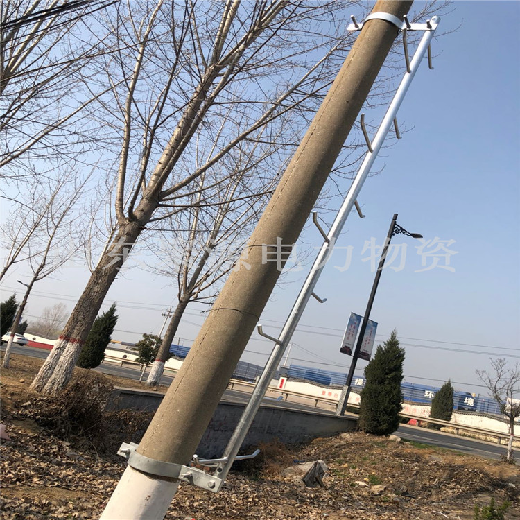 电杆爬梯 热镀锌钢管爬梯厂家直销 定制爬梯