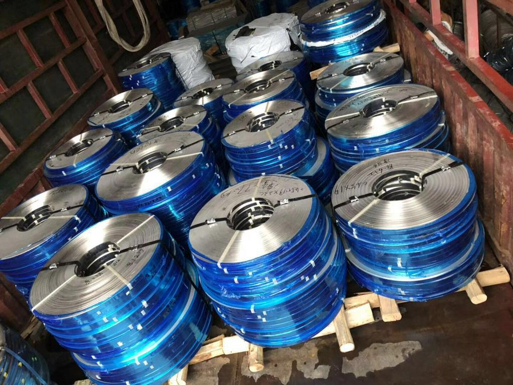 镜面不锈铁最新价格410、430不锈钢卷低价