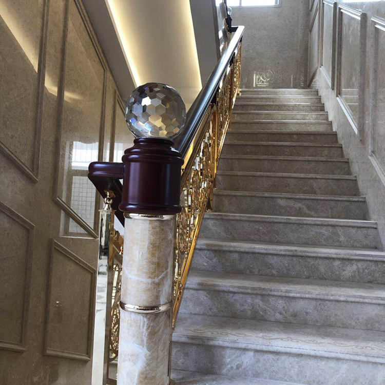 哈尔滨k金铜楼梯扶手铝艺弧形沙金护栏新款式