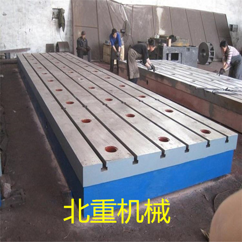 T型槽铸铁平台：工业测量与装配的基石
