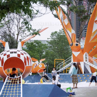 山西大型社区广场 不锈钢蝴蝶滑梯雕塑 彩绘动物雕塑摆件