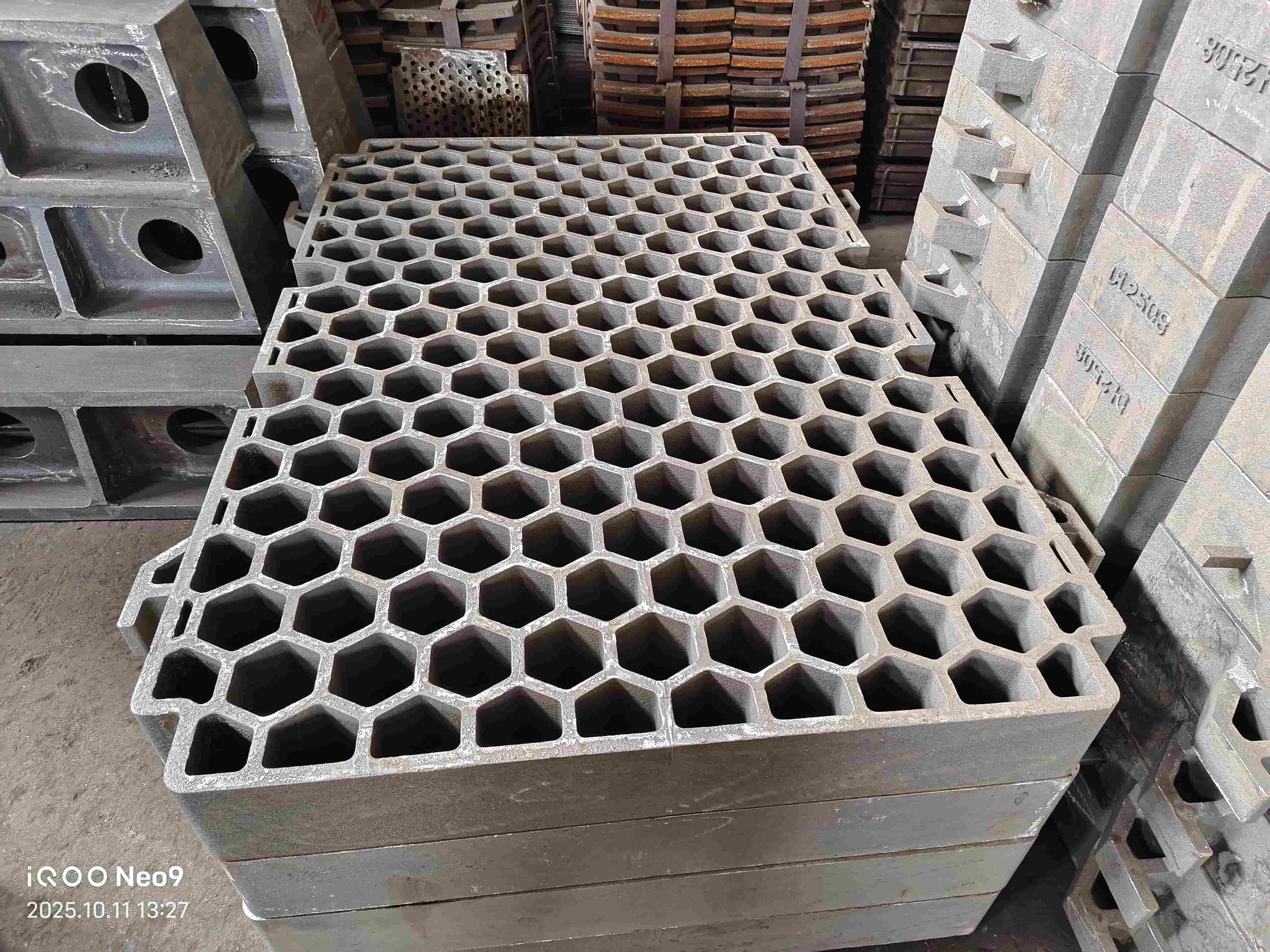 2520组合料盘 ZG40Cr25Ni20Si2七层料框 退火架 工业炉工装料盘生产厂家