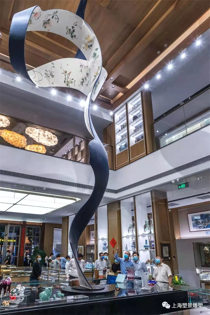 朵云轩书店行草云雕塑 艺术装置首秀上海南京路