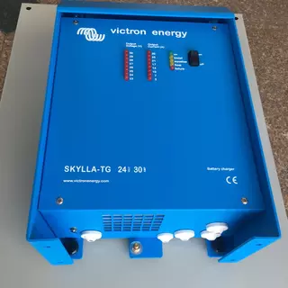 Victron Energy 荷兰逆变器、充电器MultiPlus C12/1200/50-16 