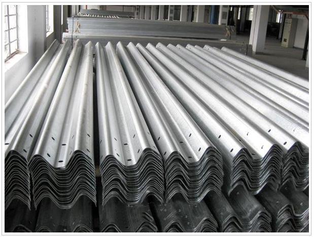 江西景德镇公路波形板护栏生产厂家