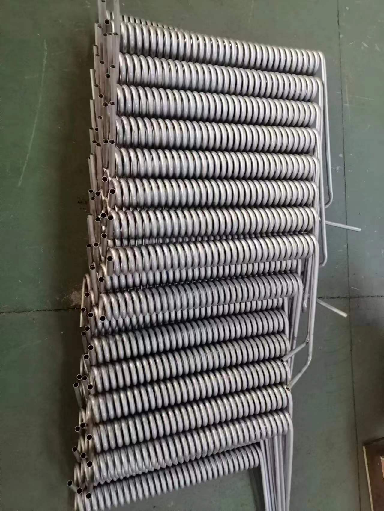 欣旺腾加工TA2纯钛盘管 化工高精密度海水换热钛盘管  海水热交换器