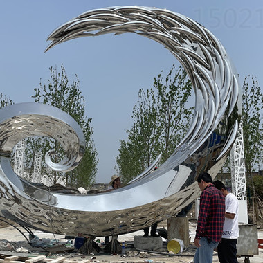 九江城镇主题不锈钢浪花鱼群雕塑 水波纹造型效果摆件