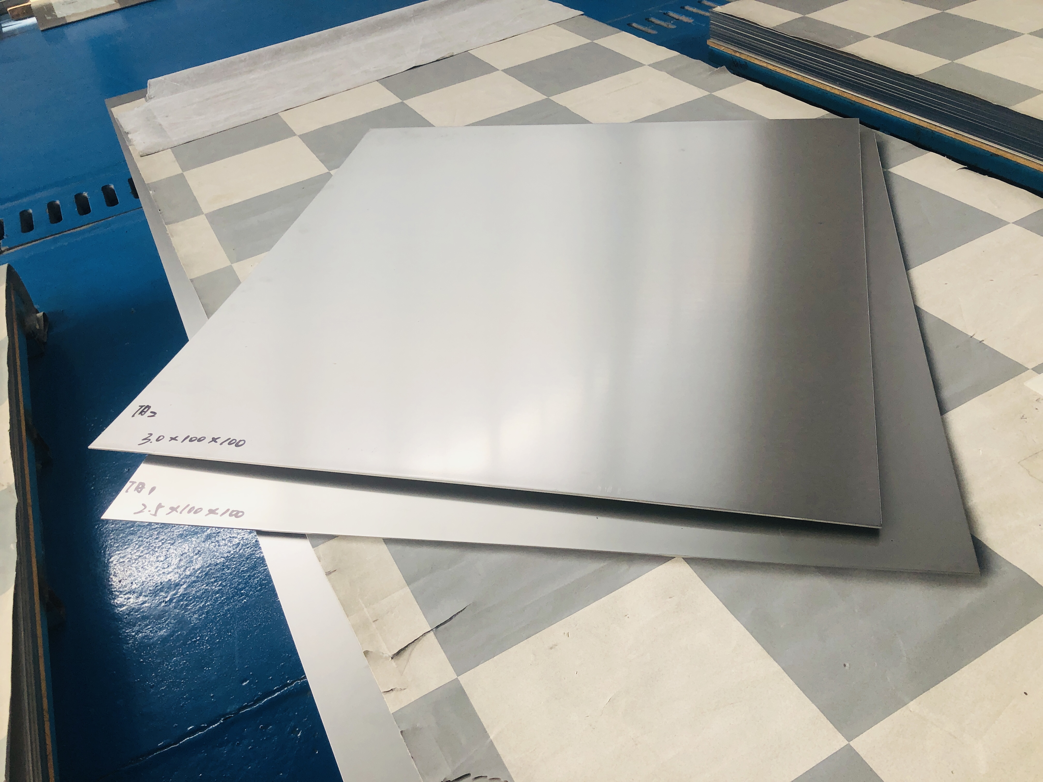 欣旺腾现货TA2钛合金板材   可零切高强度钛板