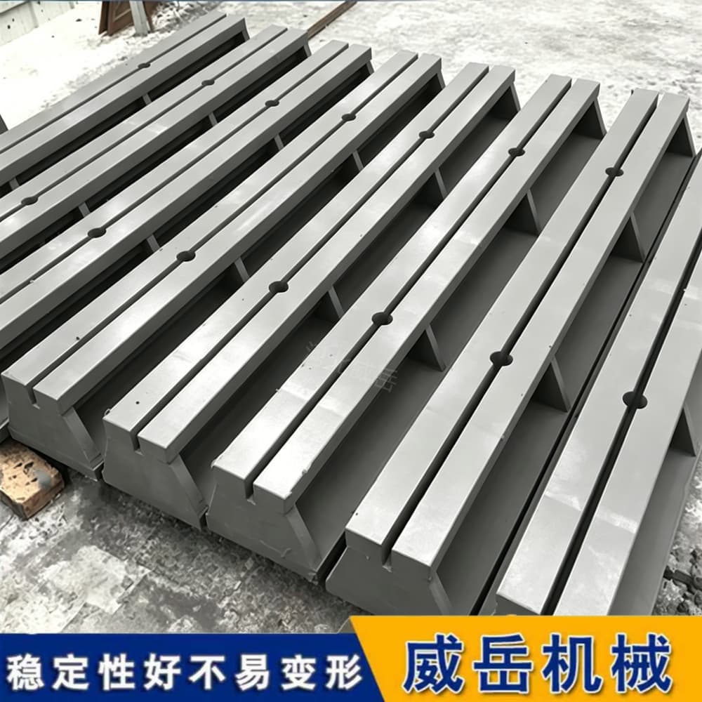 为什么大厂都选T型槽地轨？因为它的承载能力，经得起时间检验。