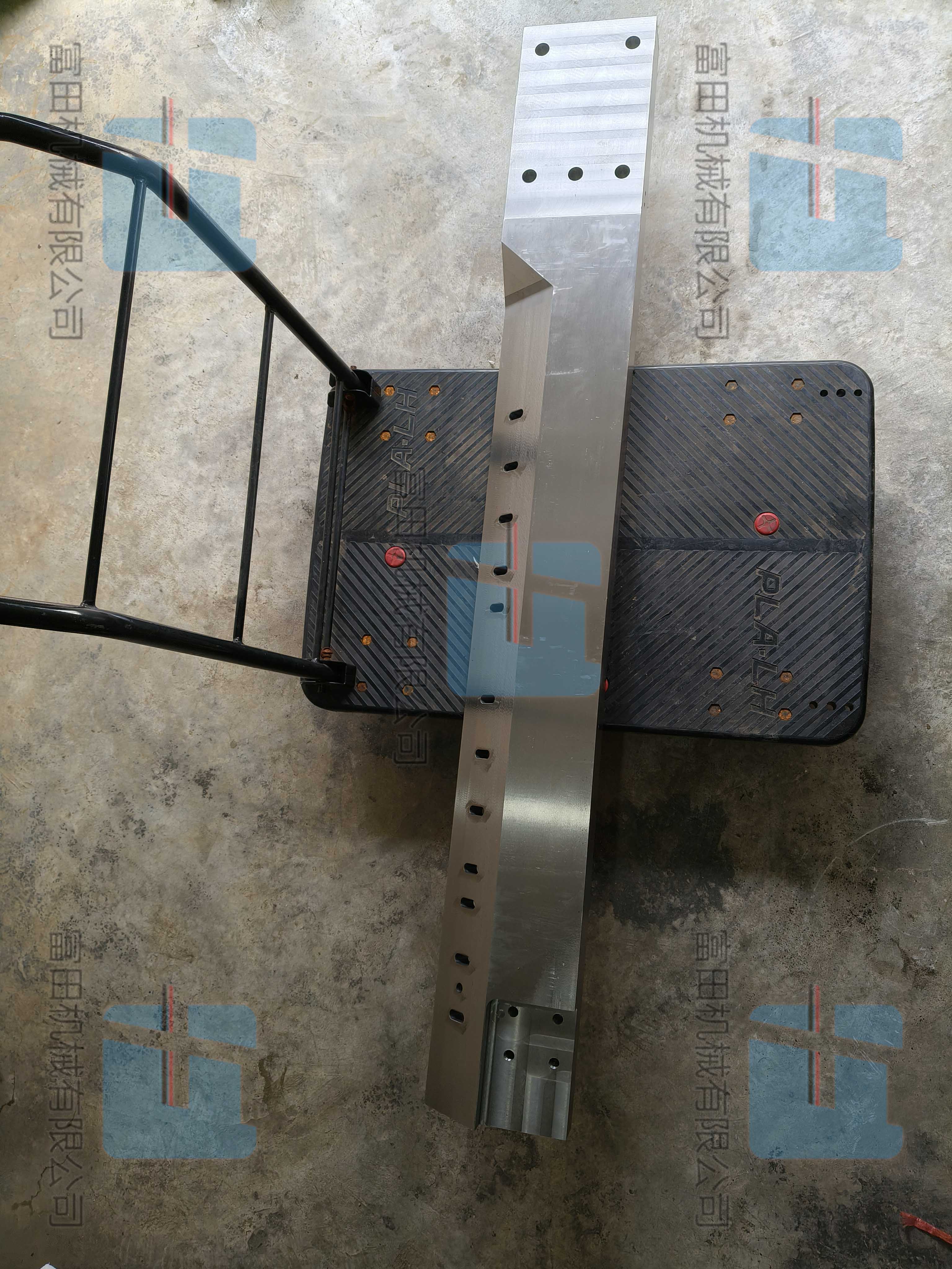 爱立许强力混合机钨钢合金刀架