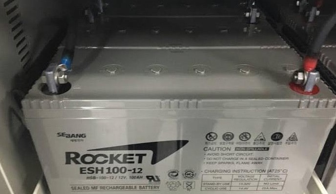 韩国ROCKET蓄电池MSB2400稳压电源2v