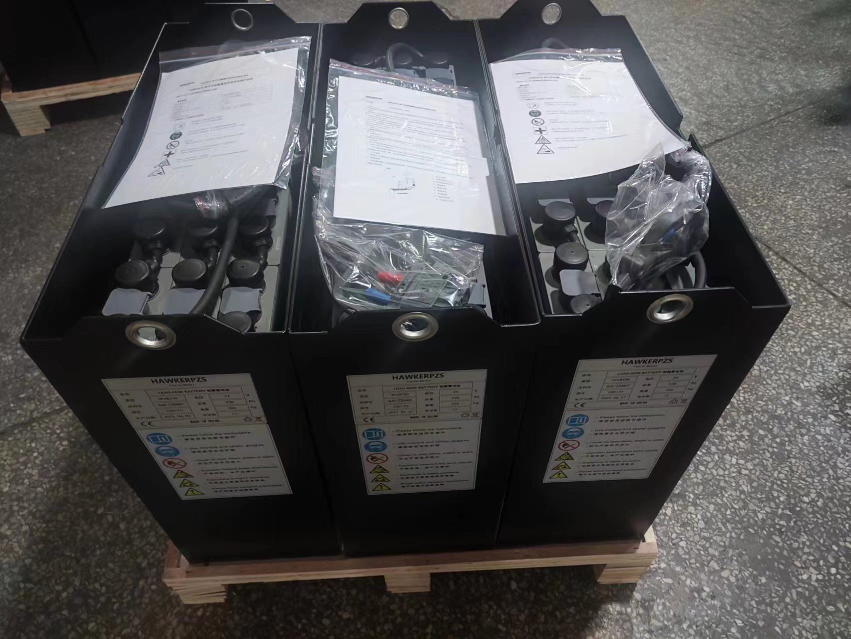 霍克蓄电池4PzS220杭叉CPD15-AEY2铅酸蓄电池80V220Ah叉车
