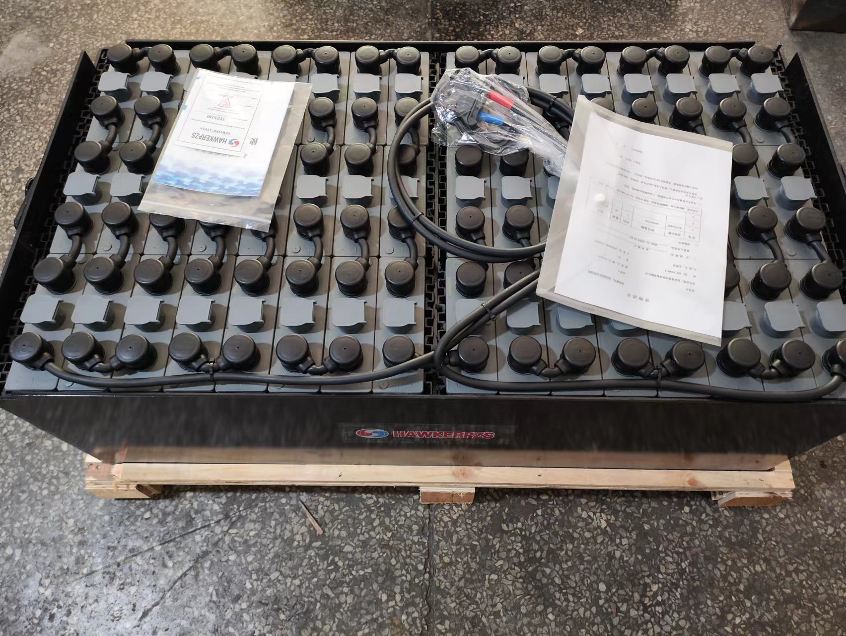 英国霍克叉车电池组24V/4PzB300适配托盘堆垛车电池 合力(力达)CDD16L
