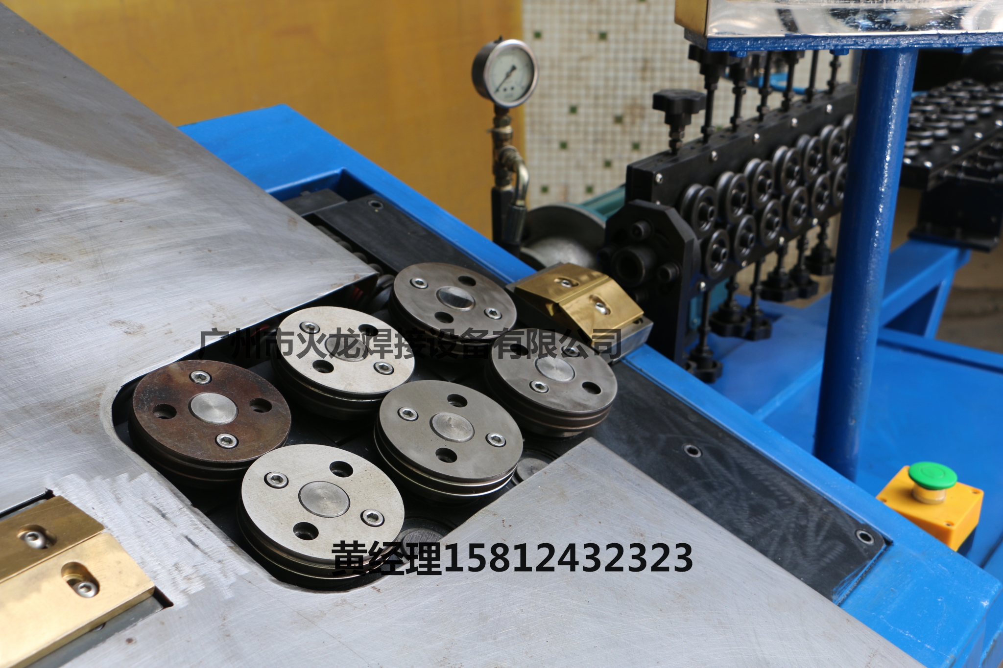 HL-2D 自动多功能伺服铁线弯框机