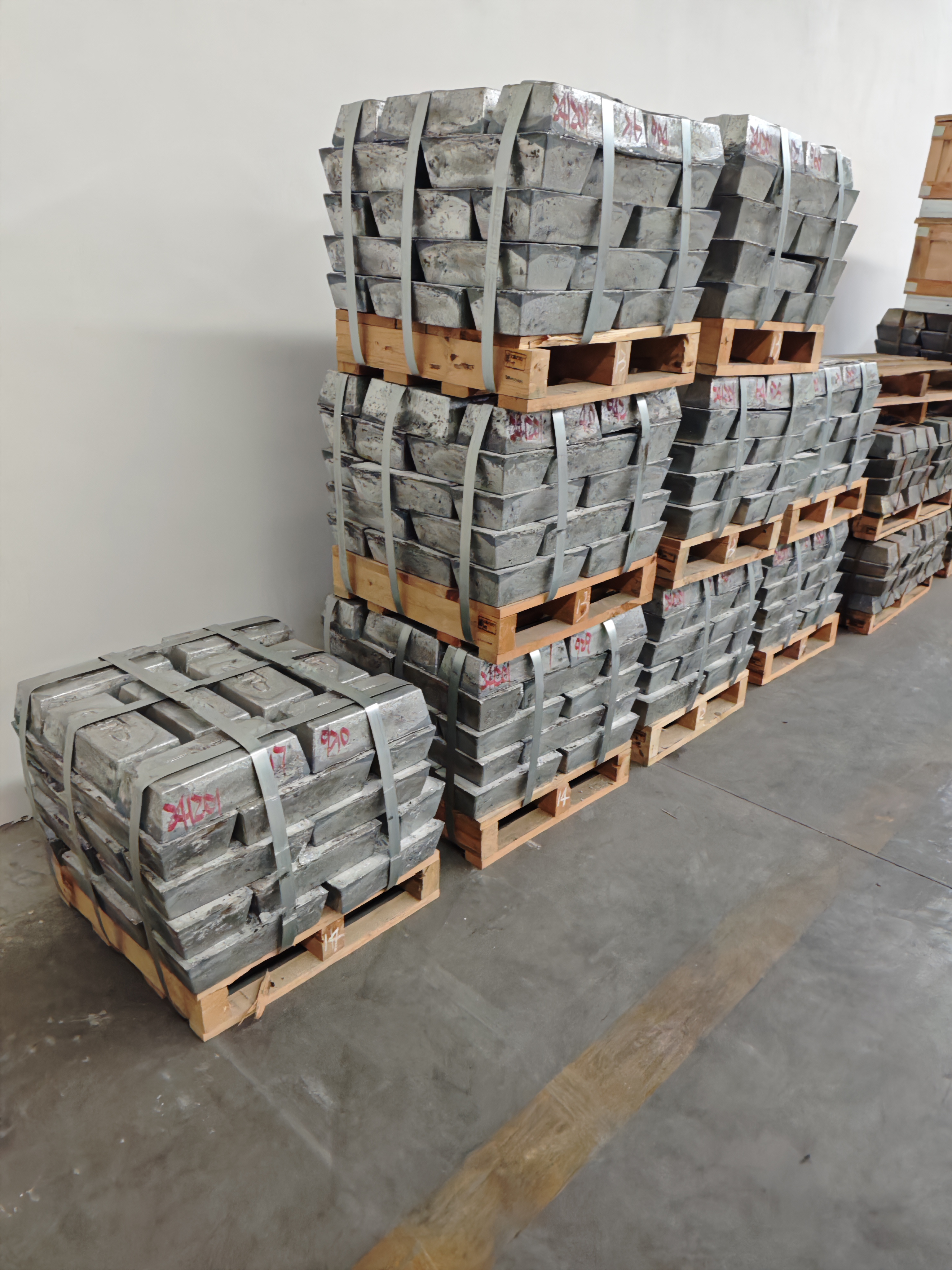 长出售国标锑，0# ，1# ，2#，长期出售  15281101261