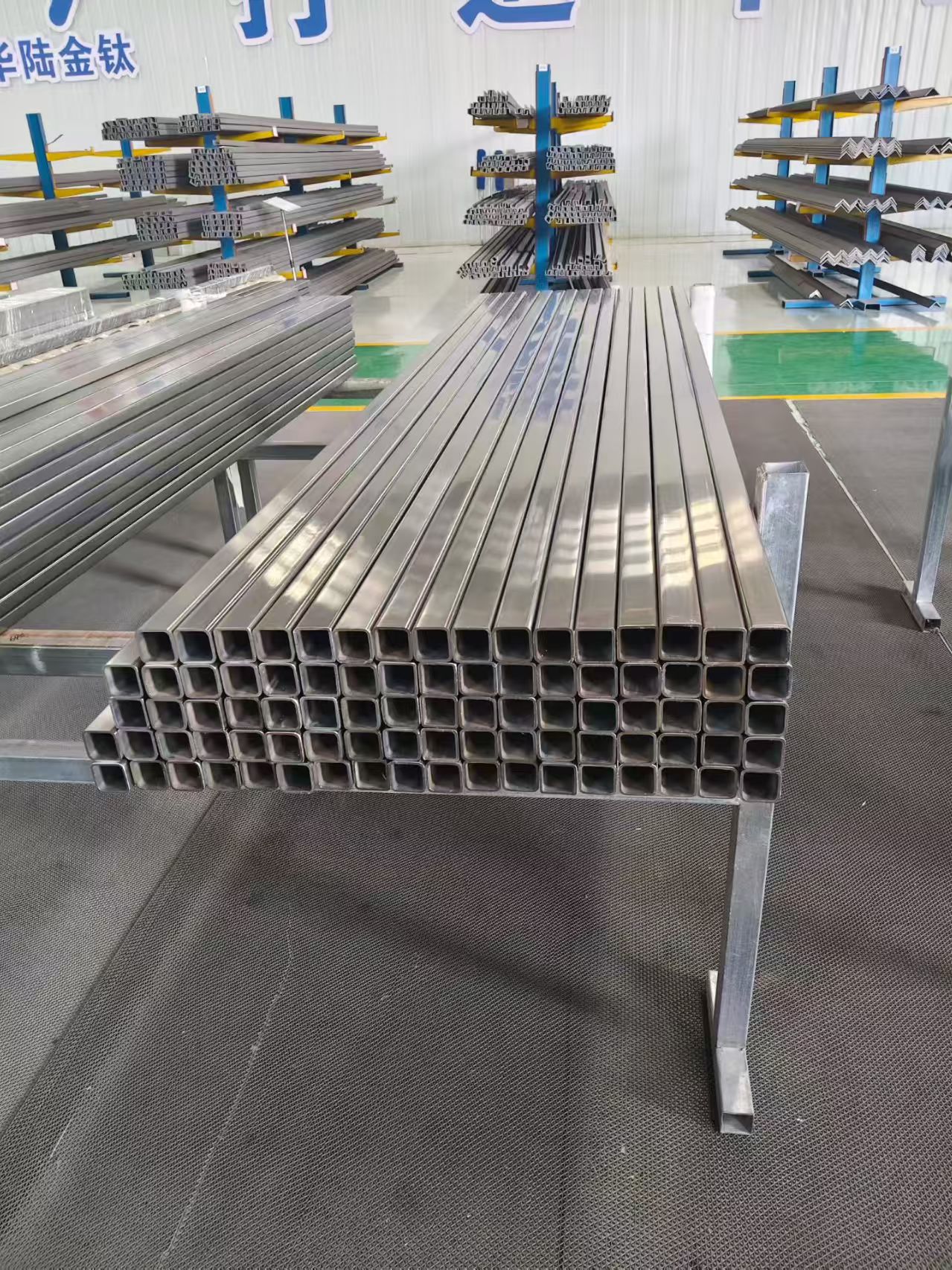 欣旺腾现货TA2钛合金角钢  C型槽钢  T型槽钢  化工用钛合金槽钢