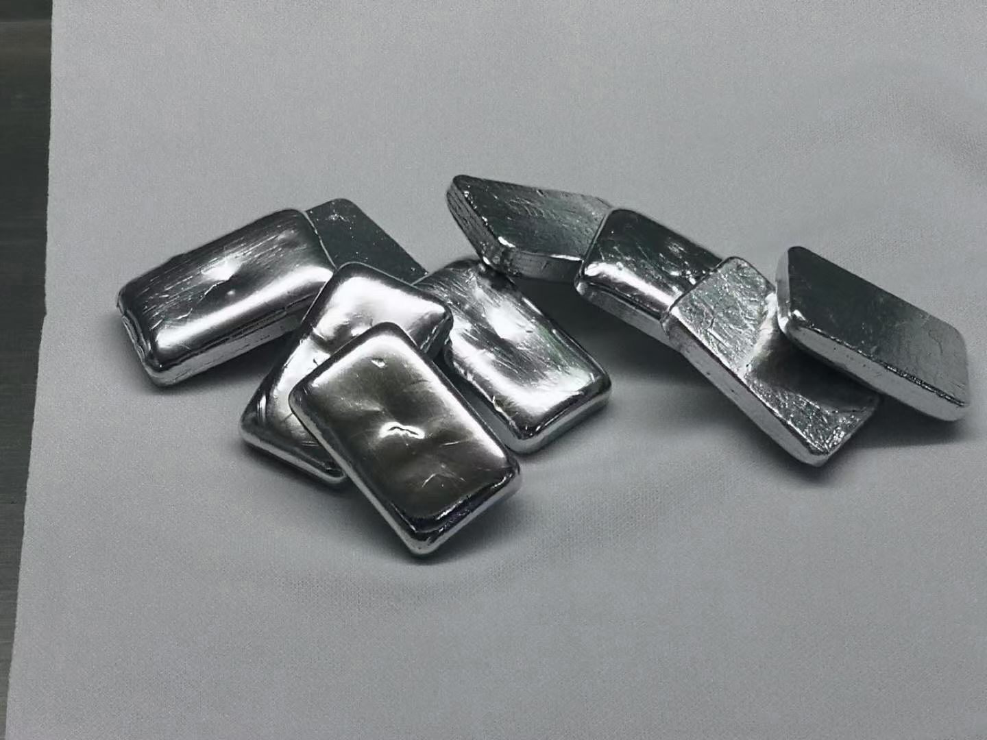 液态金属，镓铟合金，镓铟锡合金，铟锡合金