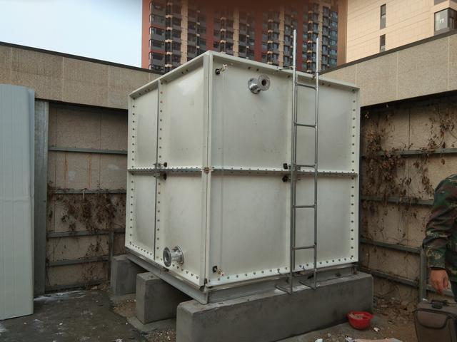 玻璃钢水箱 消防水箱 储存容器定制良菲