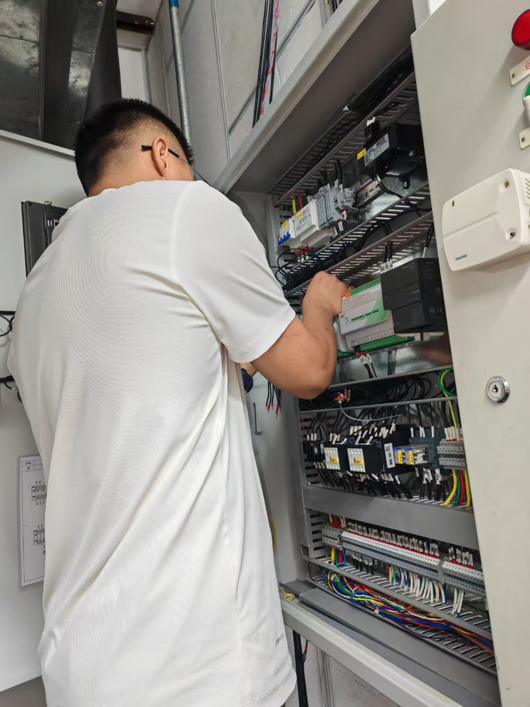 陕西地区医院项目中央空调节能改造与智能照明改造专项解决方案