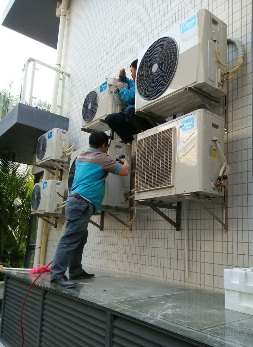 武昌中南路格力空调不制冷维修、加氟 30分钟急速上门