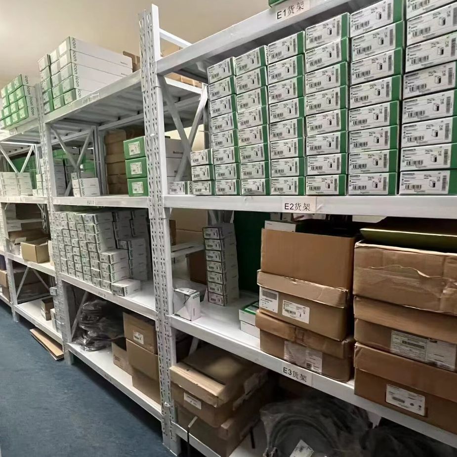 BMXEAE0300	3通道SSI 编码器接口模块，28点端子块