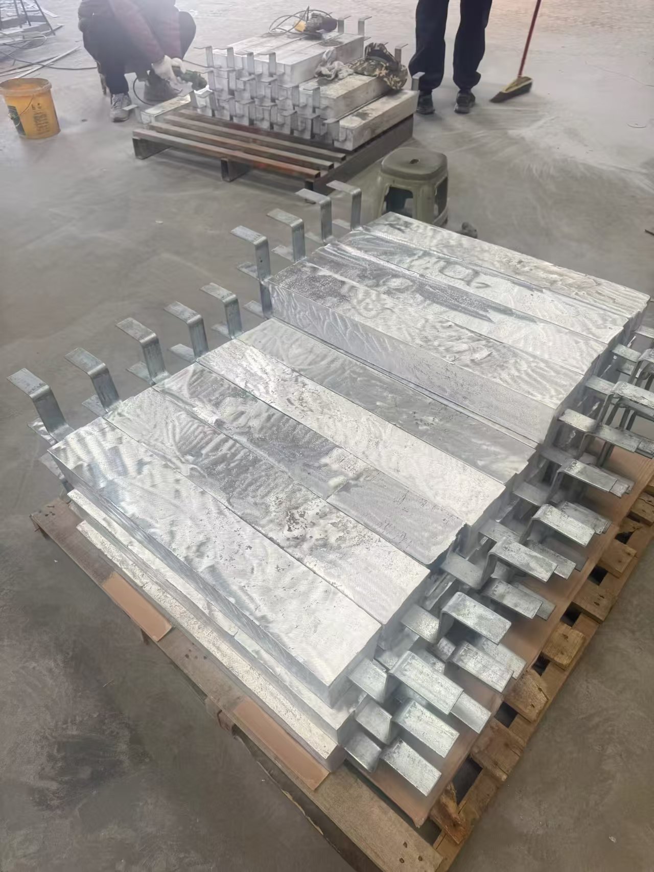 预包装镁阳极管道保护埋地式镁合金牺牲阳极8kg镁棒镁块阴极保护