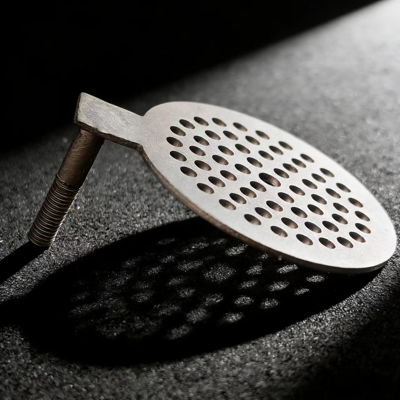 工业电解用带杆多孔钛电极板 钛阳极 污水处理 / 电渗析专用钛电极