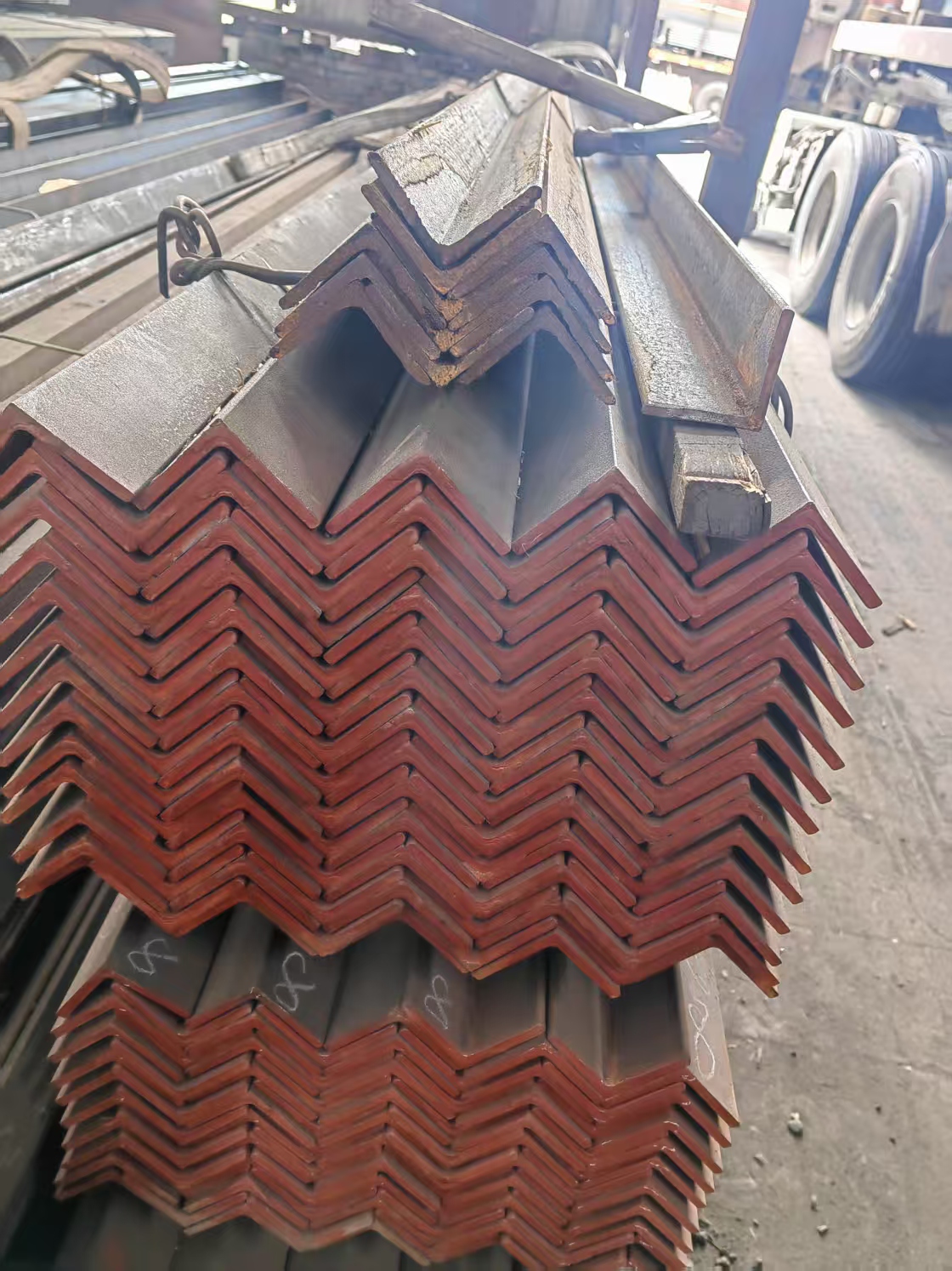 欧标角钢S235JR材质EN10025执行标准 20*20*3型号现货库存