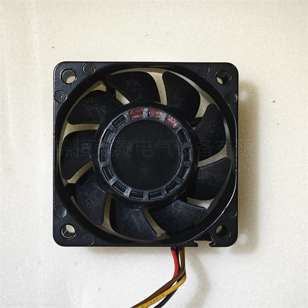 山洋Sanyo直流风扇 9WL0624P4J001 防水耐高温轴流风机