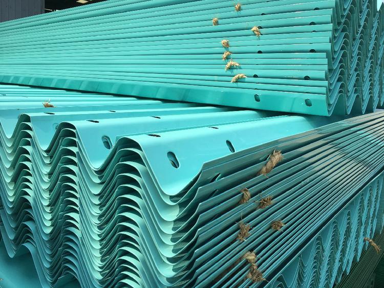 金城江区波形防撞护栏多钱一米