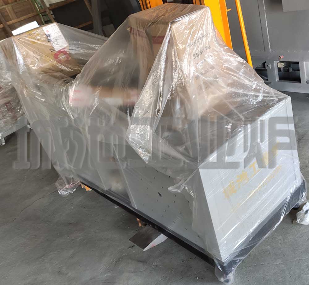 多功能移动型高低温实验淬火槽,淬火池,淬火油槽,淬火油池,淬火水槽,淬火水池,多功能淬火槽,淬火槽