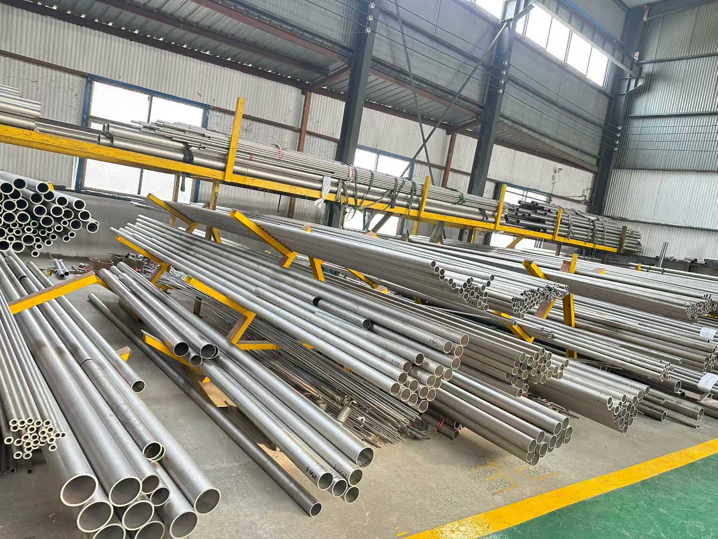 欣旺腾现货TA2钛合金无缝管  可定尺零切无缝钛管