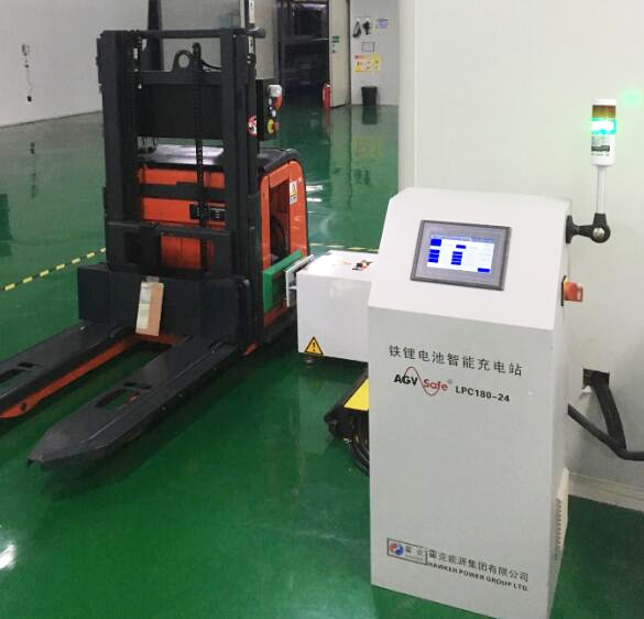 英国HAWKER霍克智能充电站 LPC120-24 24V120A 铁锂电池AGV充电桩