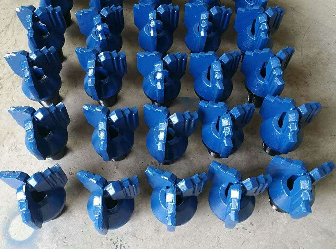 硬岩使用三牙轮钻头 直径279.4mm金属密封三牙轮钻入头