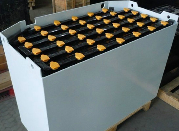 龙工叉车LG35B平衡重叉车蓄电池40-4PZS600 龙工叉车80V专用叉车电池
