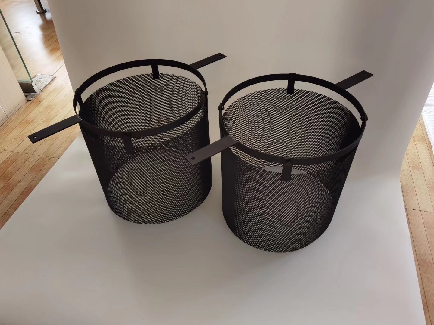 加工定制钌铱电镀钛网筒  化工污水处理钌铱钛网筒 贵金属钛网筒