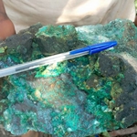 尼日利亚自有矿上高品位铜矿（12%+)，铅锌矿（60%+，35%+）